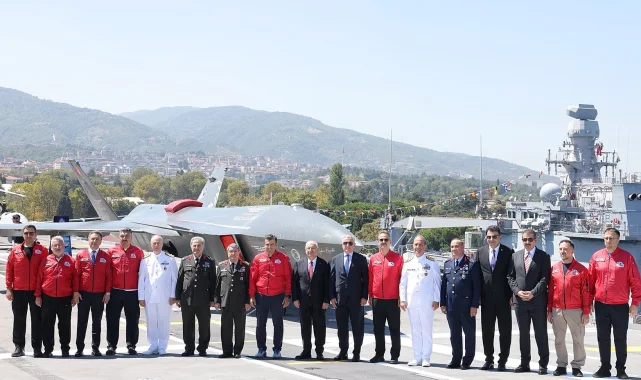 TEKNOFEST Mavi Vatan başladı... Bayraktar: Mavi Vatan'ın tek bir damlasından vazgeçmeyiz