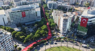 9 Eylül ruhu İzmir sokaklarında