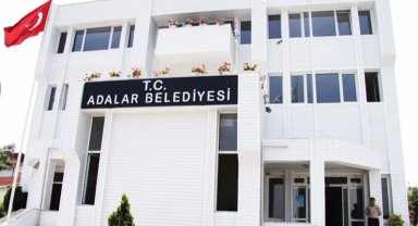 Adalar'da Başkan Vekili Medine Pamuk istifa etti! Meclis 21 Eylül'de yeni vekil seçecek