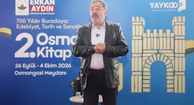 Ahmet Ümit Bursa Osmangazi'de kitapseverlerle buluştu