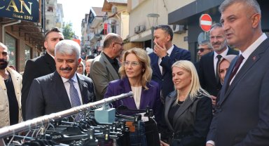 Alışveriş festivali Gölcük'te ticareti canlandırdı