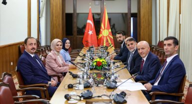 Bakan Göktaş'tan Kuzey Makedonya'da sosyal mutabakata imza