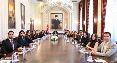 Bakan Gürlek adliye muhabirleriyle buluştu
