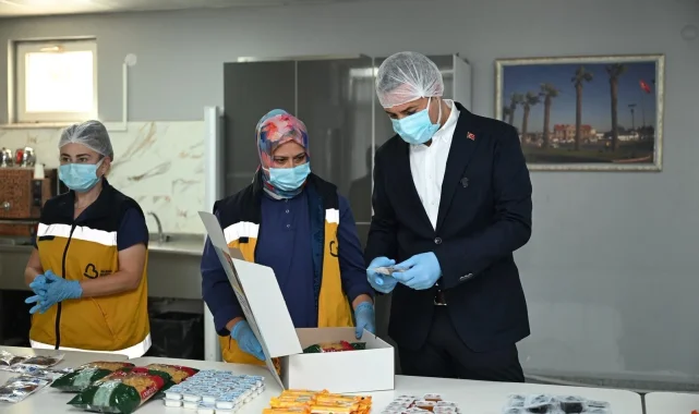Balıkesir'de öğrencilere beslenme paketi desteği