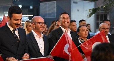 Başkan Akın Manyas'ın kurtuluşunda Fener Alayına katıldı