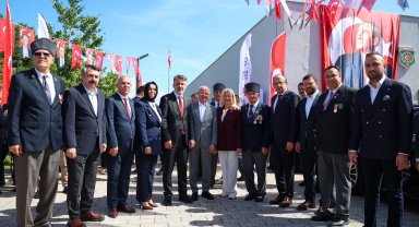 Başkan Vekili Biba, kahramanları anma törenine katıldı