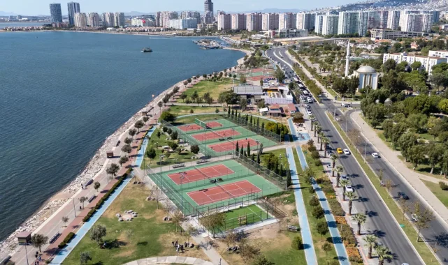 Bostanlı'daki iki padel kortunda sona doğru