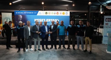 Bozkırın Tezenesi'ne Kocaeli'de vefa gecesi