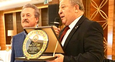 Bursa'da emeklilerden Cavit Çağlar'a vefa