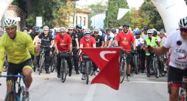 Bursa'da Tophane'den Mudanya'ya farkındalığa pedal çevrildi