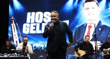 Çekmeköy'de horonlu gece... İsmail Türüt sahne aldı