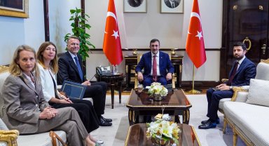 Cevdet Yılmaz, 4 ülkenin büyükelçisini ağırladı