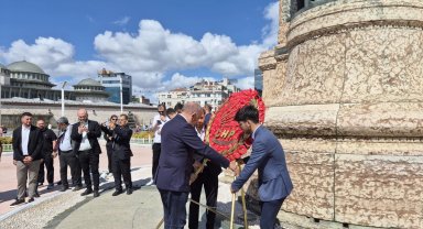 CHP İstanbul Taksim'de buluştu... Gürsel Tekin'den 9 Eylül'de Anıtkabir daveti