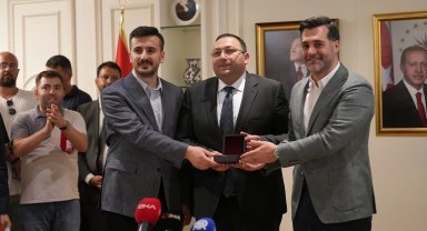 Dündar Ziya Gültekin Üsküdarlılarla buluştu