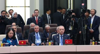 Erdoğan'dan önemli mesajlar: Çok kutuplu dünyanın inşasında Şanghay Örgütü önemli rol üstlenecek