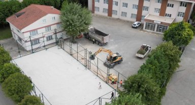 İnegöl'de Mediha Hayri Çelik Fen Lisesi'ne semt sahası
