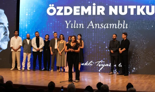 İzBBŞT, Özdemir Nutku Tiyatro Ödülleri'nden dört ödülle döndü