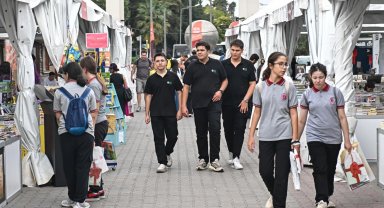 İZKİTAP Kültürpark'ta kitapseverleri buluşturuyor