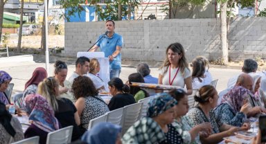İzmir Bornova'da Menemen Şenliği finali Kent Bostanı'nda yapıldı