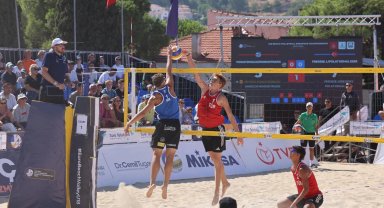 İzmir Foça'da yarı finalistler belli oldu