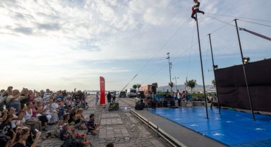 İzmir Gündoğdu Meydanı'nda sanat dolu buluşma