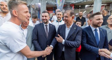 İzmir'de Başkan Tugay Bucalı gençleri dinledi
