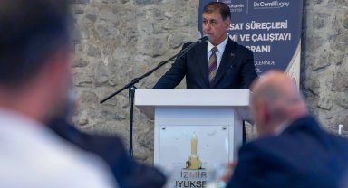 İzmir'de esnafın ruhsat sorunlarına ortak çözüm