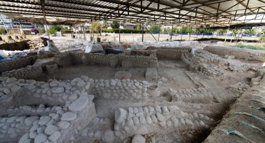 İzmir'in Troya'sı... Yassıtepe'den zenginliğin izleri çıktı