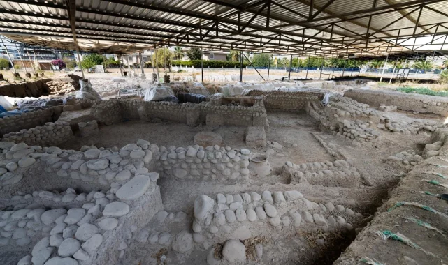 İzmir'in Troya'sı... Yassıtepe'den zenginliğin izleri çıktı