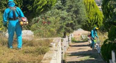 İzmit'te mezarlıklar Büyükşehir'le güzelleşiyor