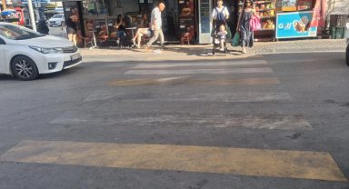 Keşan'da silinen yaya geçidi çizgileri tehlike saçıyor