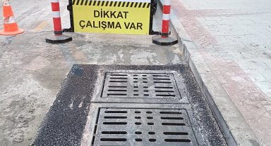 Kocaeli'de yol bakım çalışmaları sürüyor