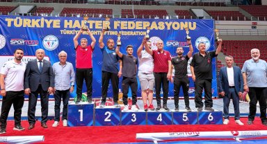 Konya Karataylı haltercilerden çifte başarı