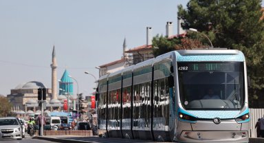 Konya'da ilk kez üniversitelere kayıt yaptıranlara 7 günlük ücretsiz ulaşım hakkı
