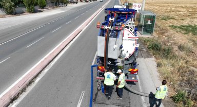 KOSKİ'den Hatıp Caddesi'nde kanalizasyon hattında kapsamlı bakım