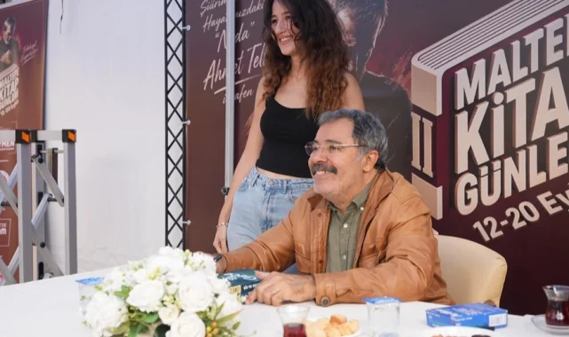 Maltepe Kitap Fuarı'nda edebiyat rüzgarı sürüyor