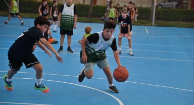 Manisa'da 46 takım, 200 sporcu Atatürk Kent Parkı'nda buluştu