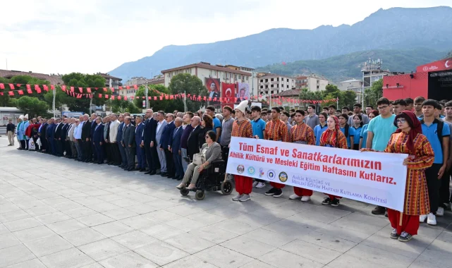 Manisa'da Ahilik Kültürü ve Mesleki Eğitim Haftası kutlanıyor