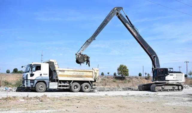 Manisa'da MASKİ'den 250 kilometrelik dere temizliği