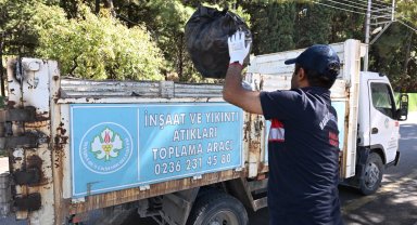 Manisa'da Spil Dağı yolunda temizlik çalışması