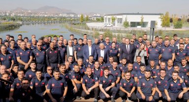 Memduh Büyükkılıç'tan Kayseri İtfaiyesi'ne kutlama