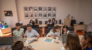 Mersin'de çocuklar yapay zekâ ile tanışıyor