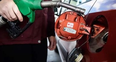Motorine indirim gözüktü... Şimdilik tabela değişikliğine gerek kalmadı