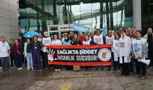 Mudanya'da sağlık örgütleri sağlık çalışanına şiddete karşı toplandı