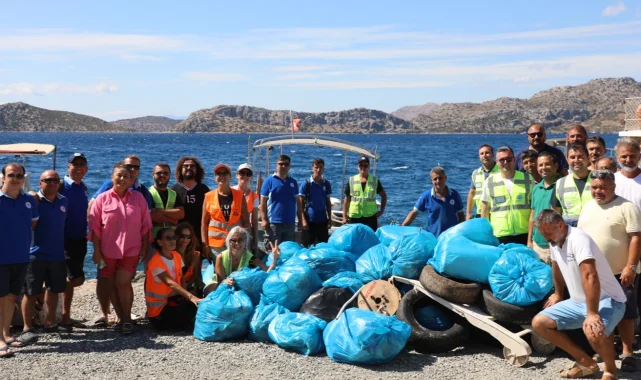 Muğla'da kıyılarda plastik atıklara karşı ortak mücadele