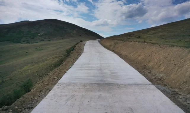 Ordu'da Çambaşı–Mesudiye yolunda beton çalışması