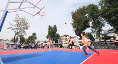 Sakarya'da 250'den fazla sporcu parkede ter döktü