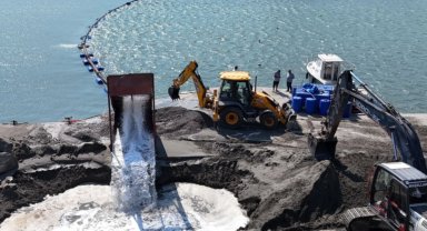 Samsun'da deniz tabanı yenileniyor, kıyılar güçleniyor