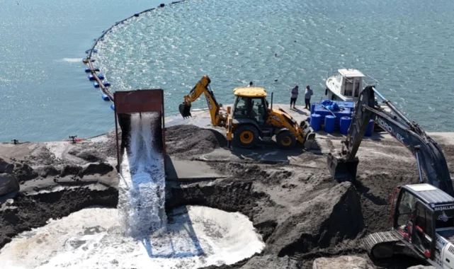 Samsun'da deniz tabanı yenileniyor, kıyılar güçleniyor