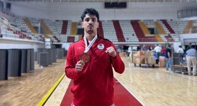 Trabzonlu sporcular madalya yağdırdı